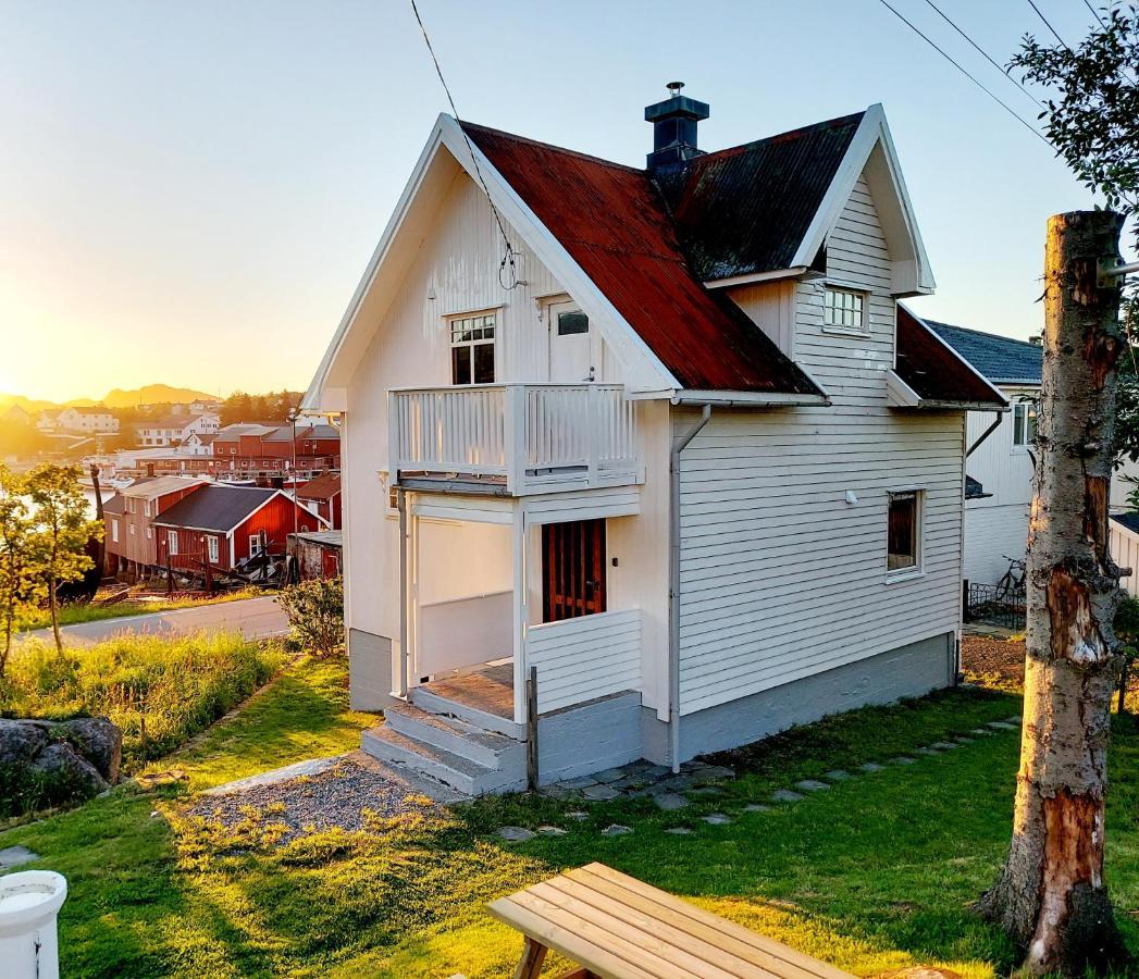 Solrik Beliggenhet I Lofotens Storste Fiskevaer Villa Ballstad Dış mekan fotoğraf