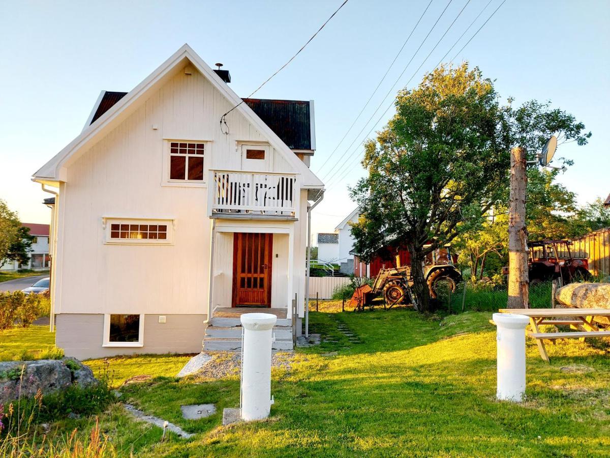 Solrik Beliggenhet I Lofotens Storste Fiskevaer Villa Ballstad Dış mekan fotoğraf